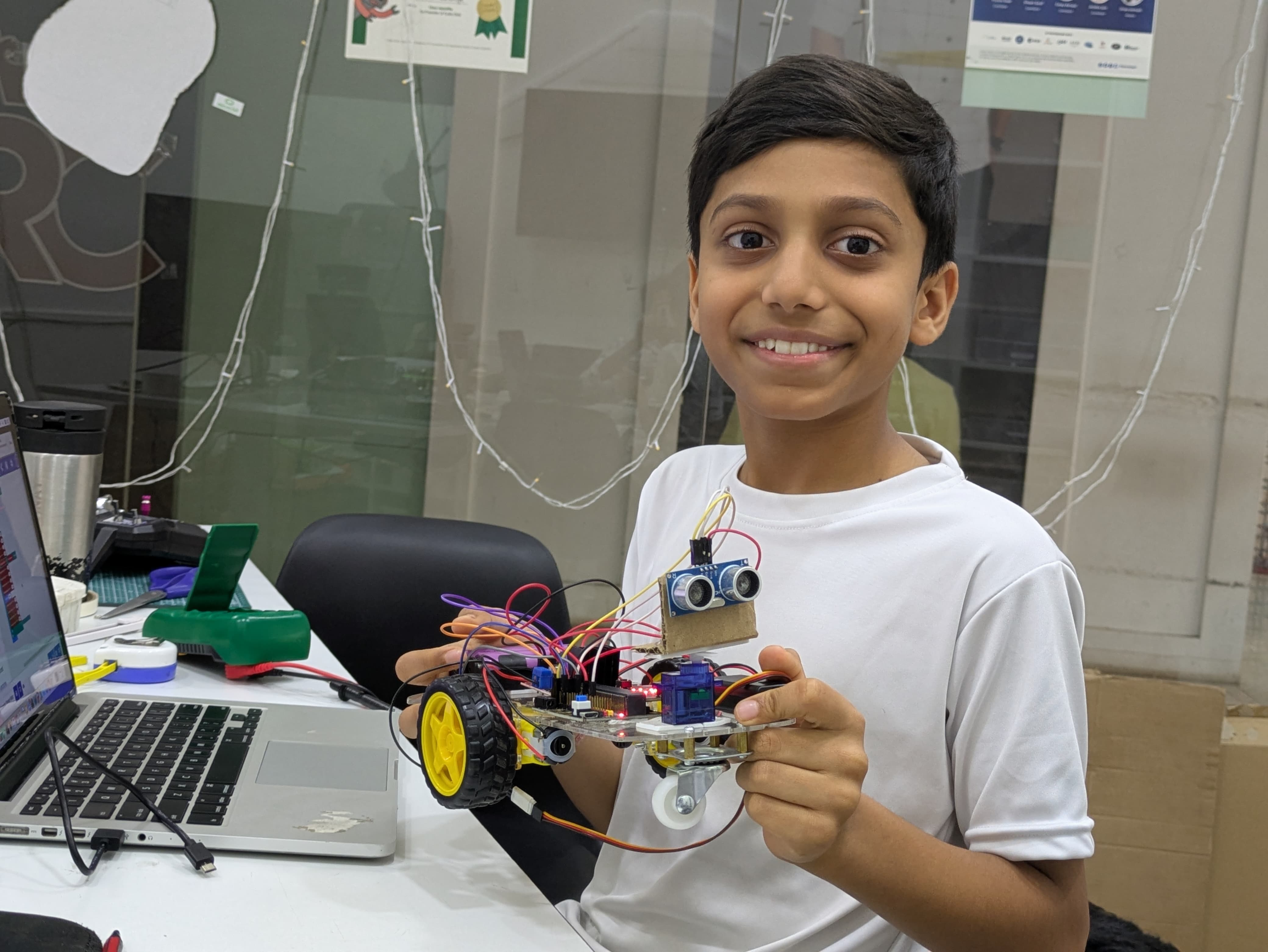 Avyaan showing his project